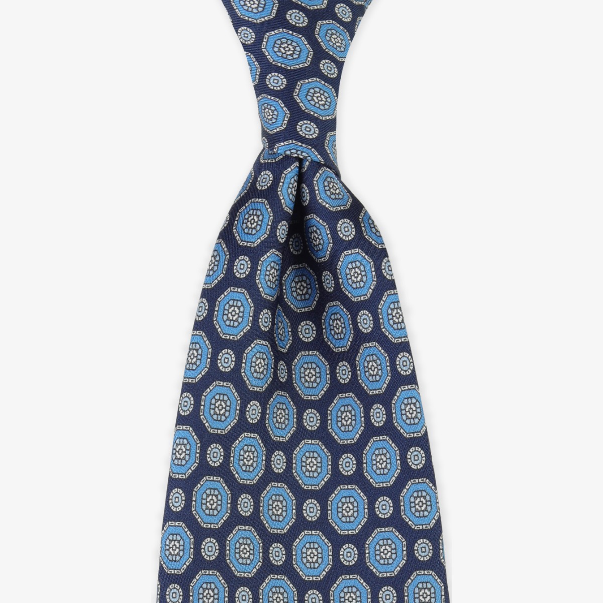 Serà Fine Silk navy silk tie with blue medallion pattern