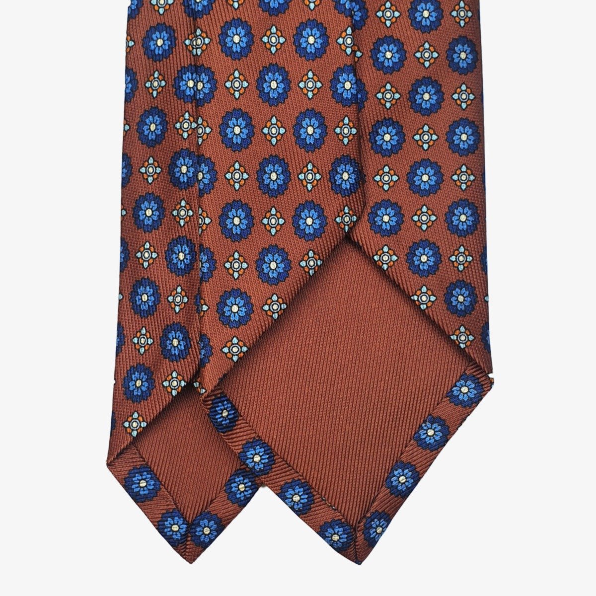 Shibumi Firenze 7 lenkimų rudas šilkinis kaklaraištis su gėlių raštu