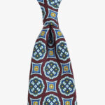 Shibumi Firenze tamsiai raudonas šilkinis kaklaraištis su medaliono raštu