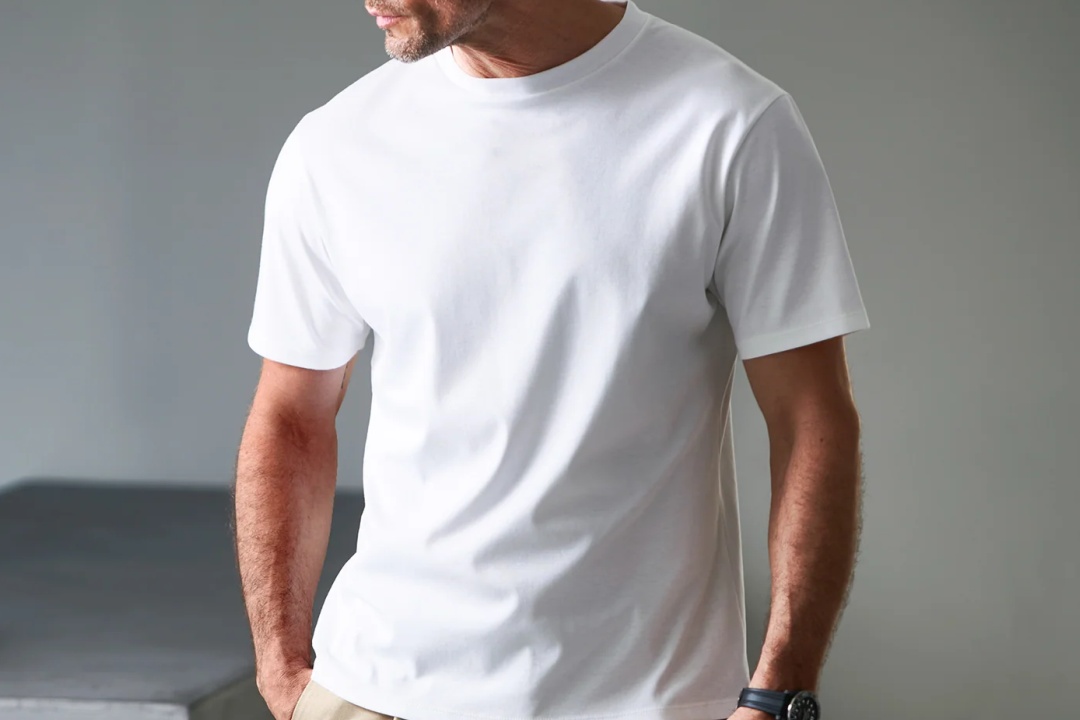 How To Wear A White T Shirt Guys Happy Man Wearing White T Shirt 