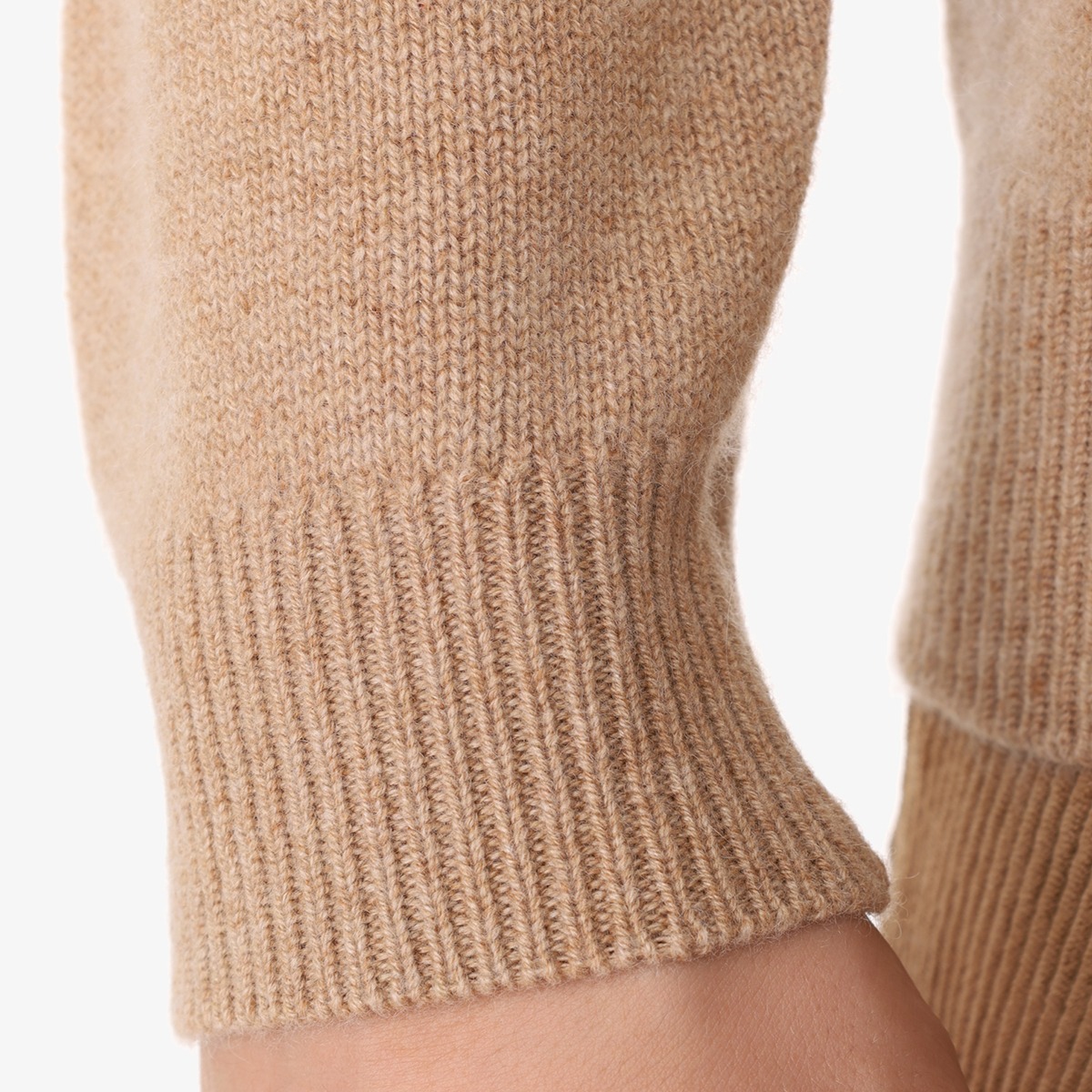 BML camel cashmere crew neck sweater