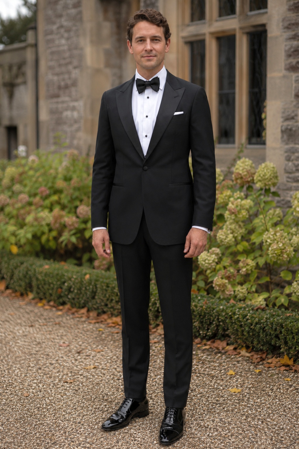 Classic black tie - black tuxedo outfit