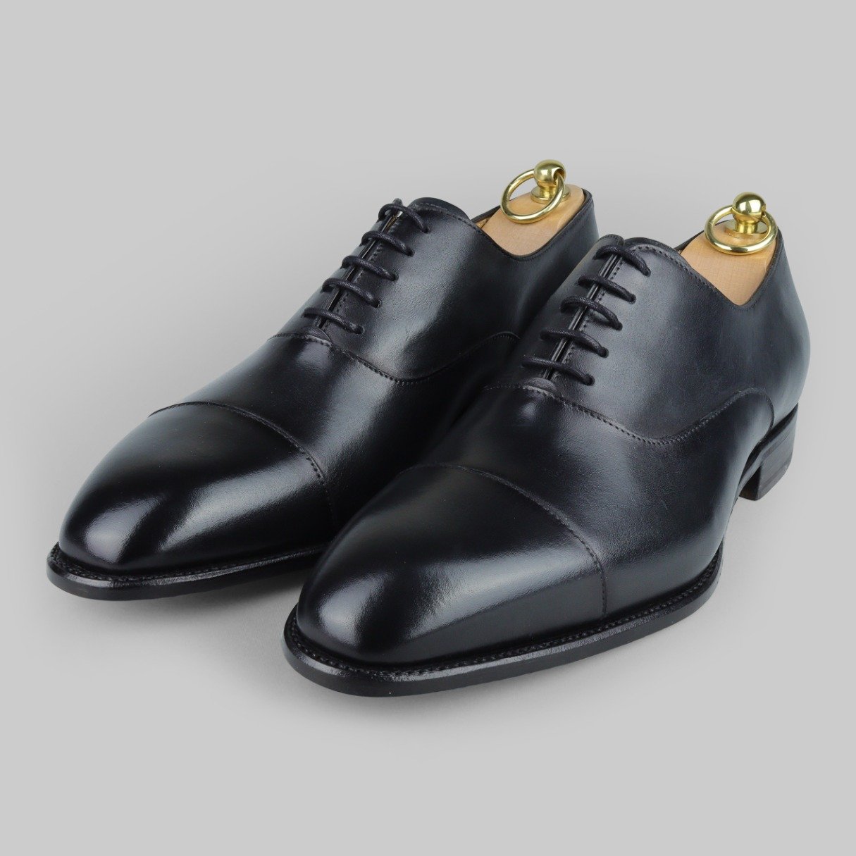 Shop men's oxford shoes